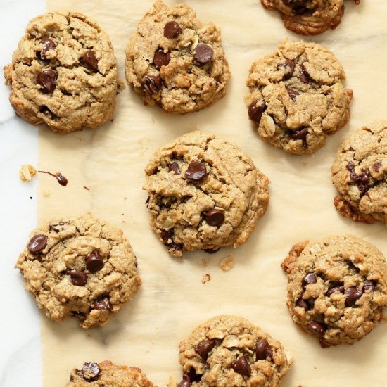 Oatmeal Chocolate Chip Sunbutter Cookies