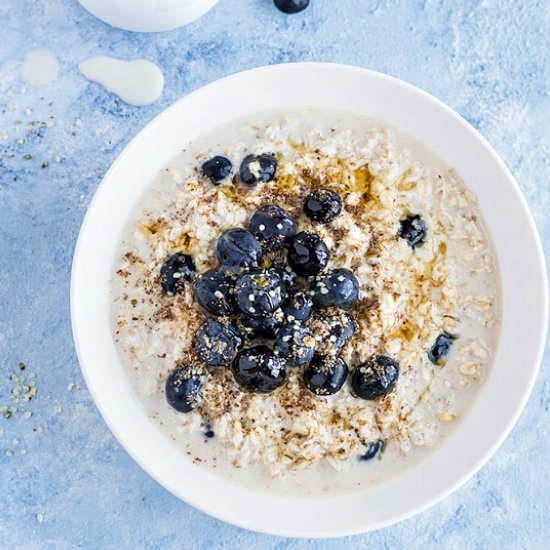 Simple Blueberry Overnight Oats