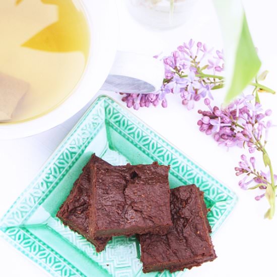 Vegan Flourless Black Bean Brownies