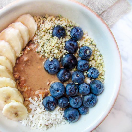 Banana Blueberry Oats with Hemp