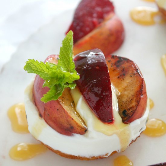 Grilled Summer Fruit Sundaes