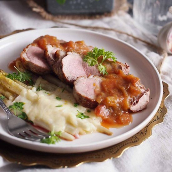 Duck breasts with rhubarb sauce