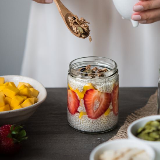 DIY Vanilla Chia Pudding Parfaits