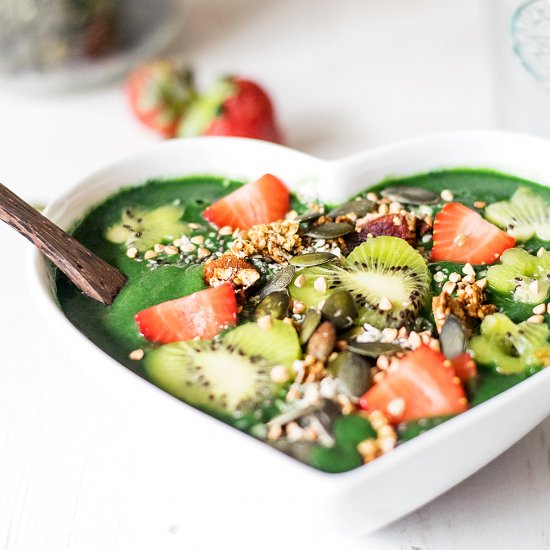 Healthy Green Smoothie Bowl