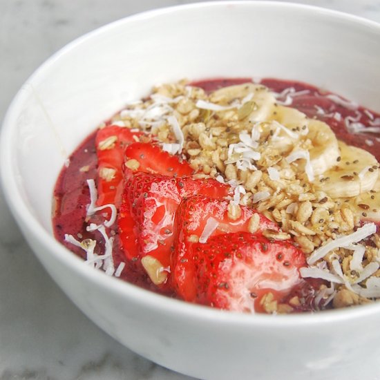 Strawberry Banana Acai Bowl