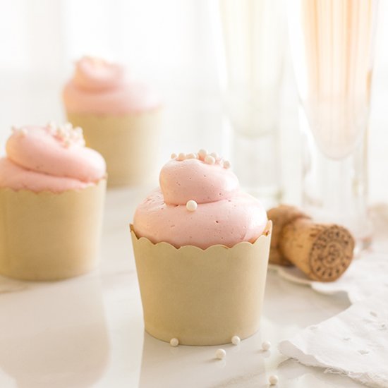 Vanilla & Raspberry Cupcakes