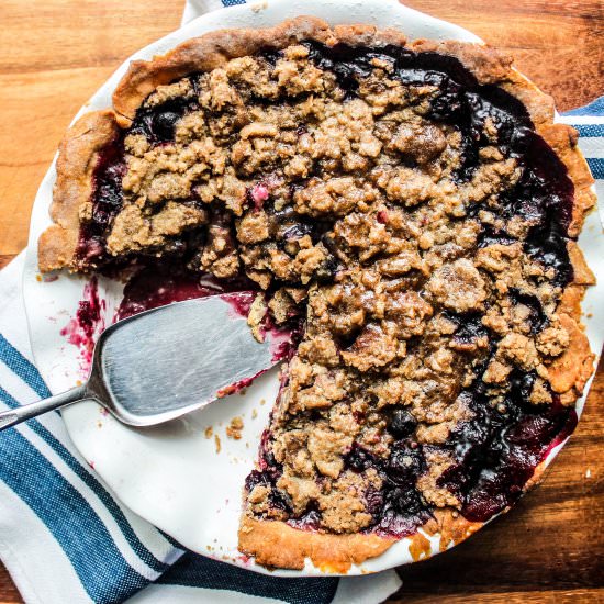 Blueberry Crumble Pie