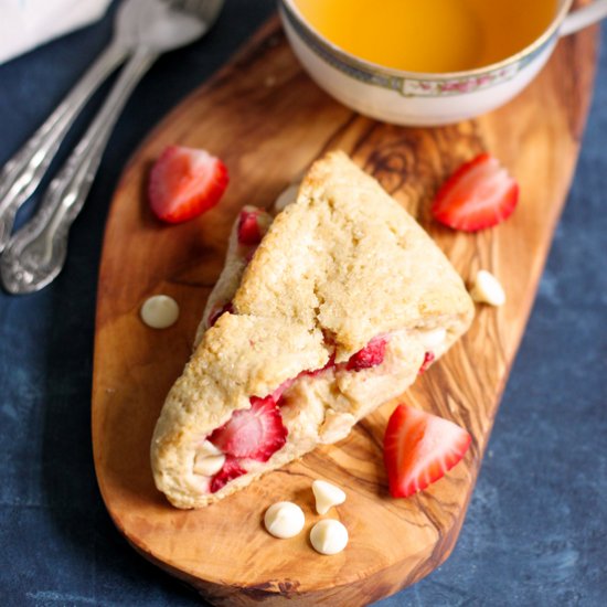 strawberry and cream scones