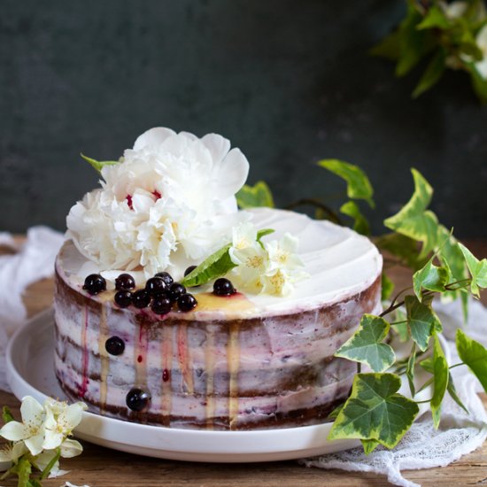 Honey and Black Currant Cake