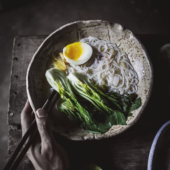 Rice noodle in lemon-grass soup