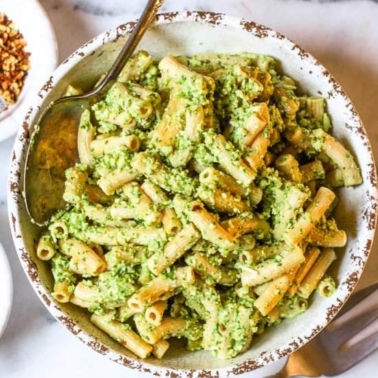 Chickpea Pasta With Arugula Pesto