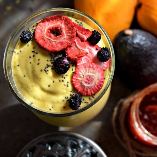 Creamy Vegan Mango Avocado Smoothie