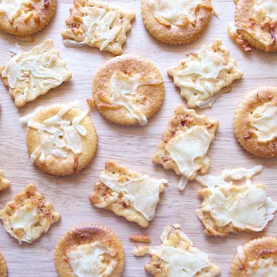 Melted Cheese Crackers