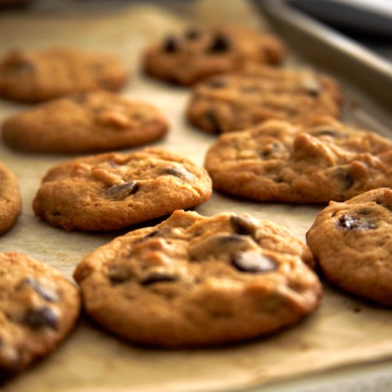 Vegan chocolate chip cookies