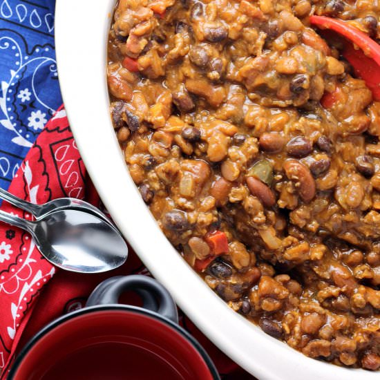 Slow Cooker Cowboy Baked Beans