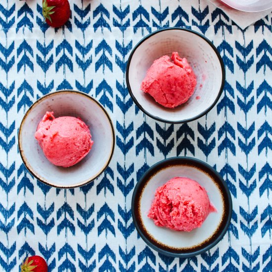 Quick Strawberry Ice Cream