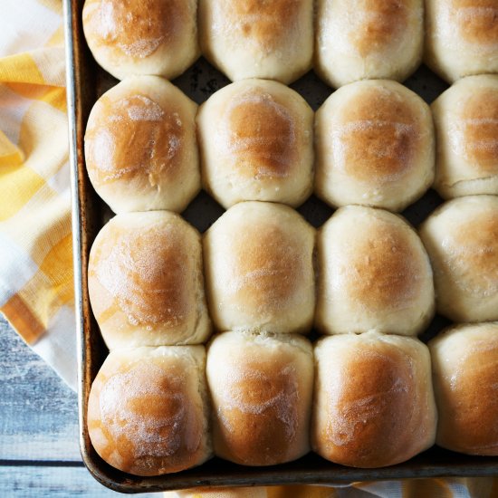 Easy Homemade Hawaiian Rolls