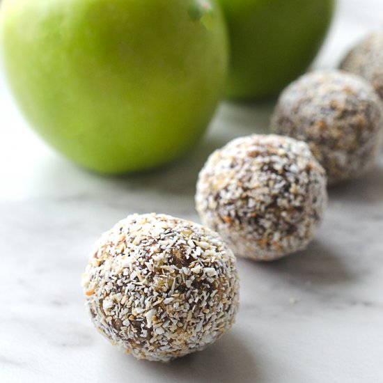 Apple Pie Bliss Balls (Vegan, GF)