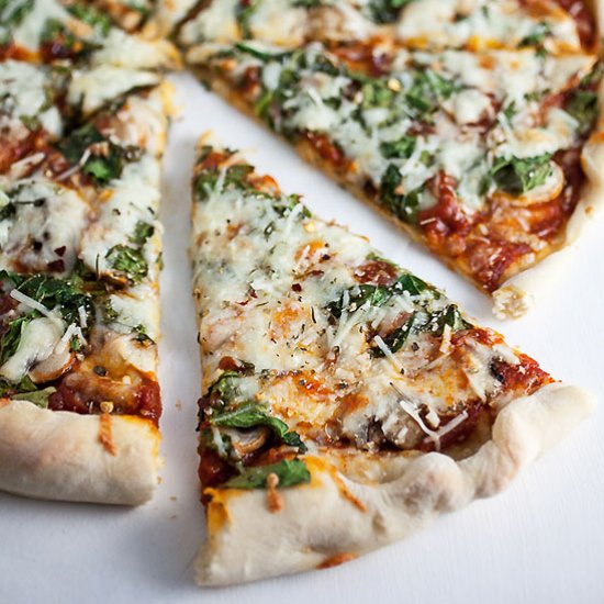 Homemade Mushroom and Arugula Pizza