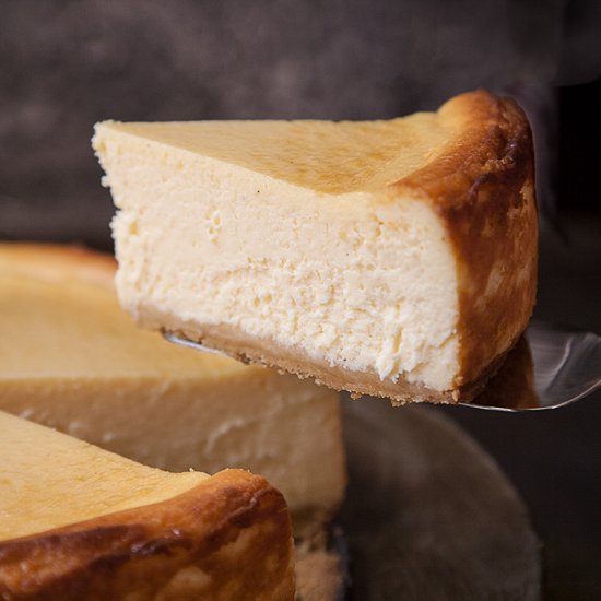 Classic New York Cheesecake