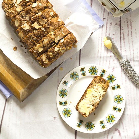 Banana Bread with Crunchy Topping