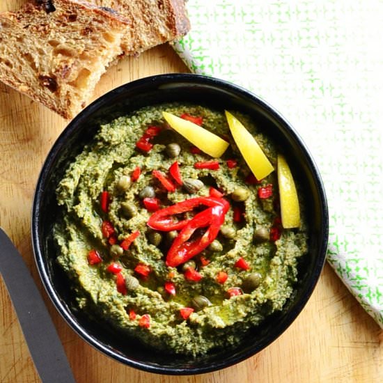 Kale Dip with Peanut Butter