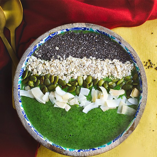 Green Goddess Spinach Smoothie Bowl