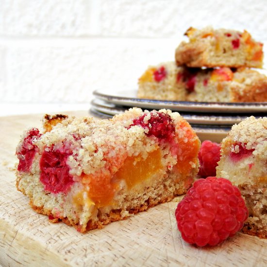 Peach & Raspberry Traybake Cake