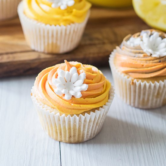 Zingy Lemon Cupcakes (vegan)