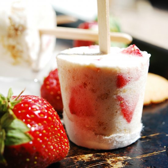 Vegan Strawberry Pie Pops