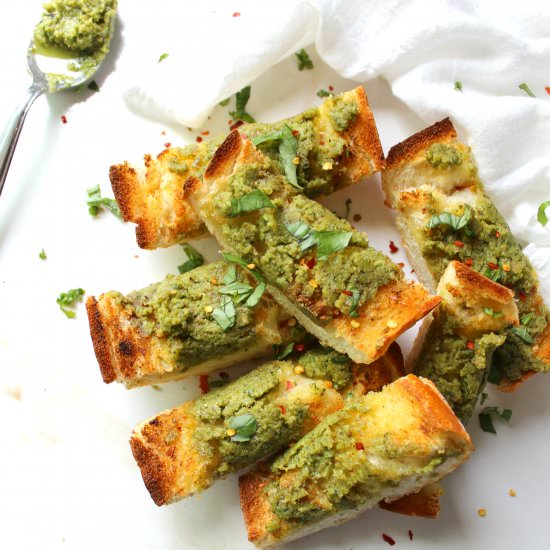 Vegan Pesto Garlic Bread