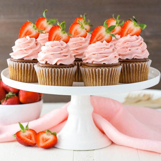 Strawberry Nutella Cupcakes