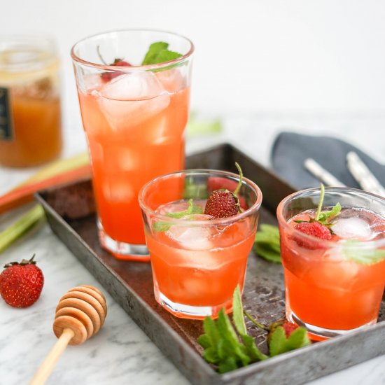 Old Fashioned Strawberry Lemonade