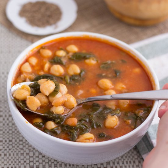 Spanish Chickpea and Spinach Soup