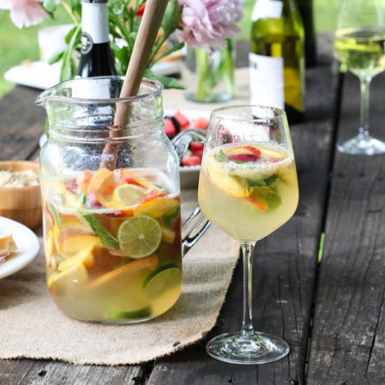 Grapefruit Peach Sangria