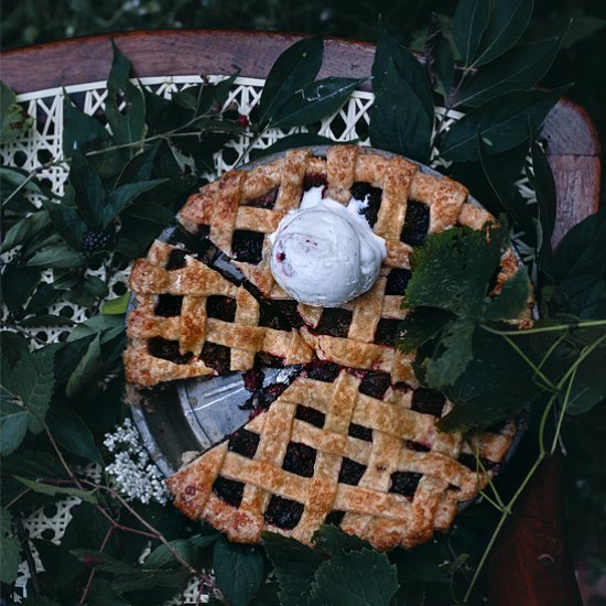 Summer Blackberry Bourbon Pie