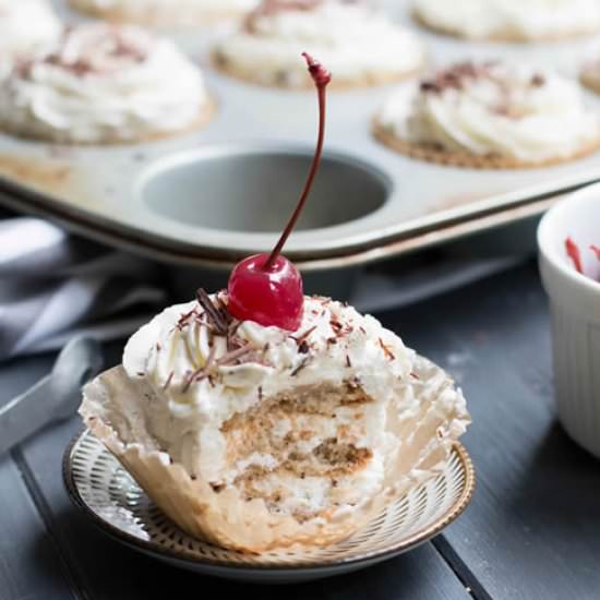 No Bake Ice Box Cannoli Cupcakes