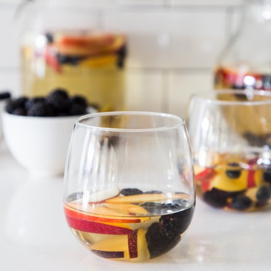 White Summer Sangria