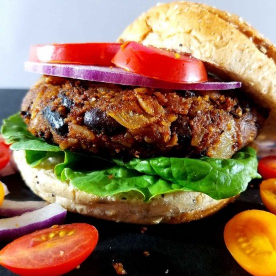 BBQ Vegan Black Bean Burgers