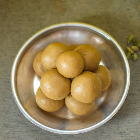 Wheat Laddu using Jaggery