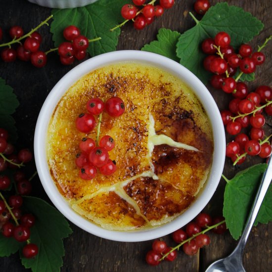 Red Currant Creme Brulee