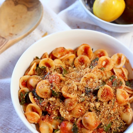 Fresh Tomato and Swiss Chard Pasta