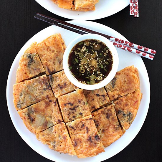 Kimchi Pancake & Dipping Sauce