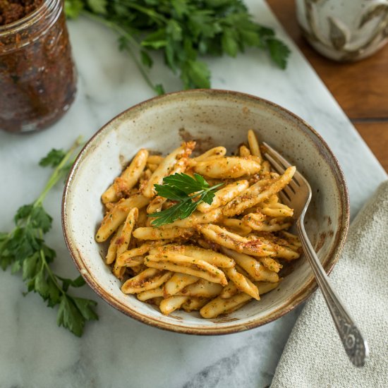 Sun Dried Tomato Pesto {vegan}