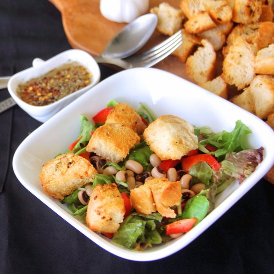 Garlic bread croutons