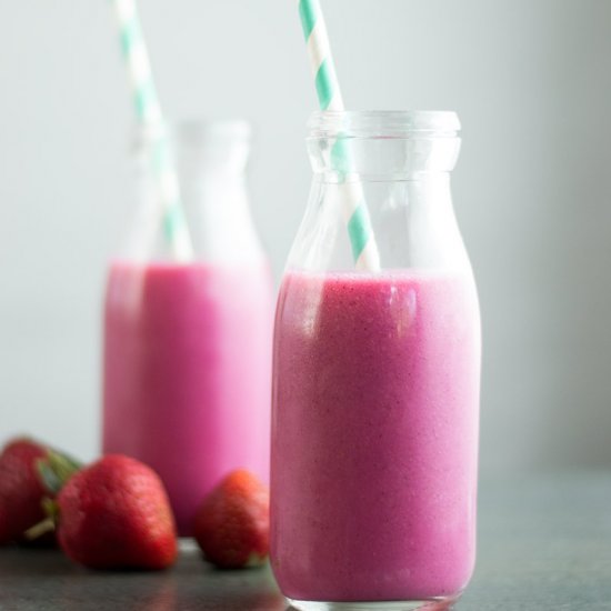 Dragon Fruit Smoothie with Guava