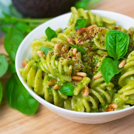 Pasta With Creamy Avocado Pesto