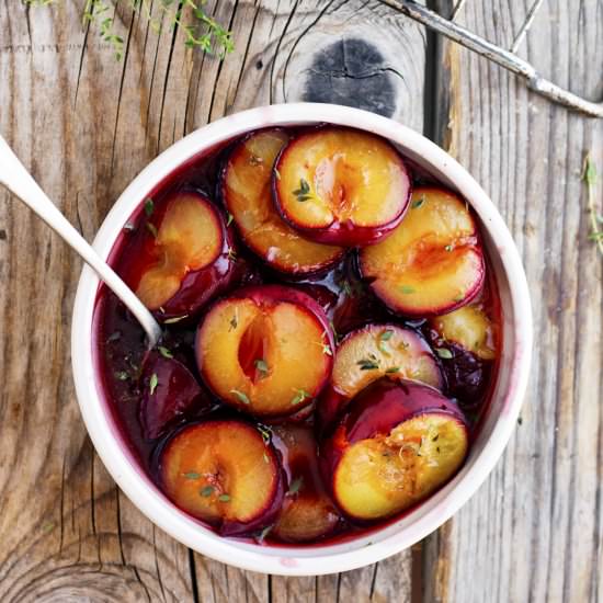 Simple Maple Vanilla Roasted Plums