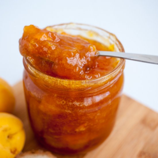 Homemade Apricot Jam without Pectin