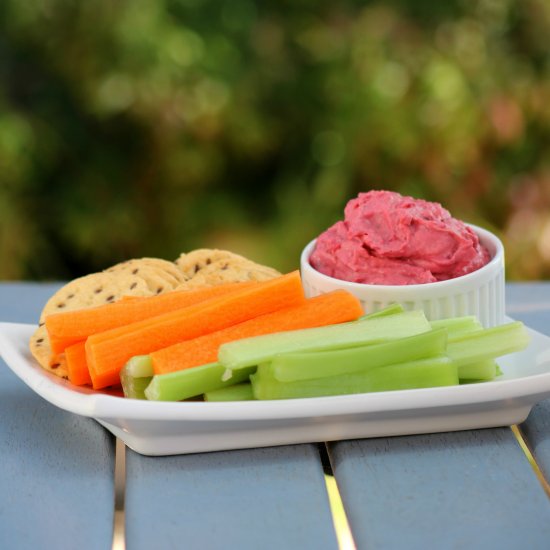 Easy Creamy Beet Hummus